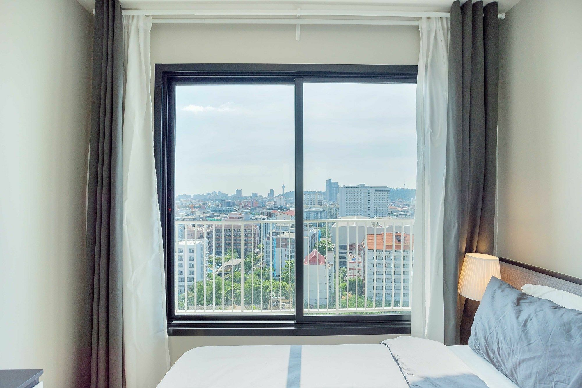 Favstay - The Base Central Pattaya Luaran gambar