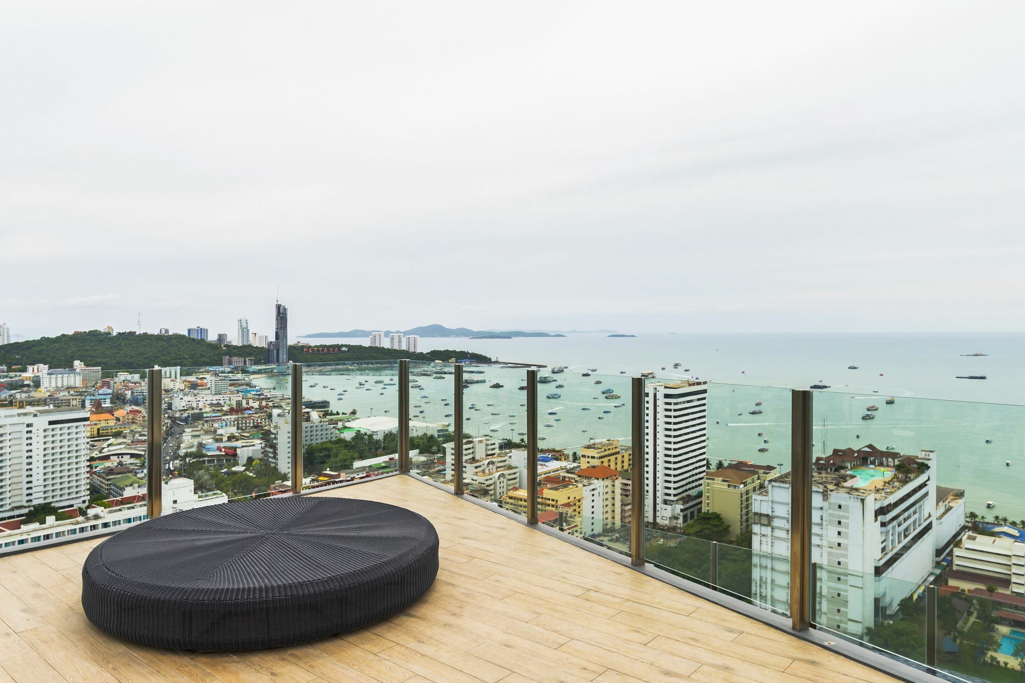 Favstay - The Base Central Pattaya Luaran gambar