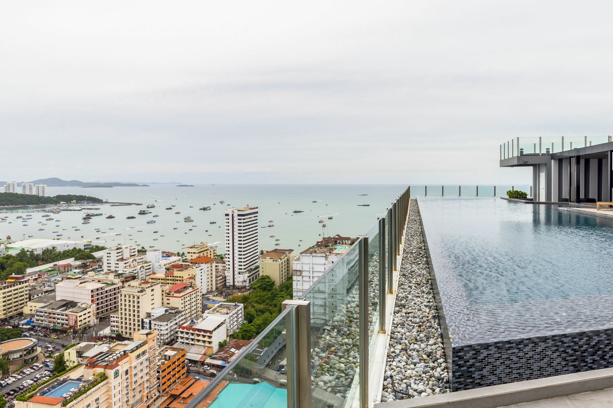 Favstay - The Base Central Pattaya Luaran gambar
